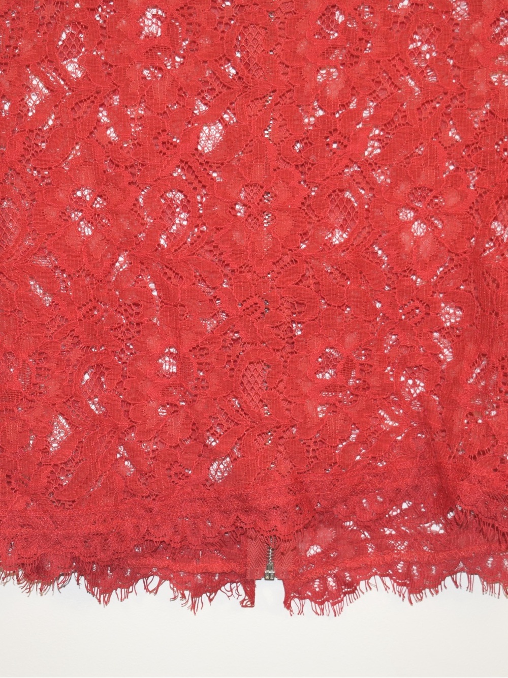 Revamped Red Lace Bell-Sleeve Crop Top - Picture 5 of 7